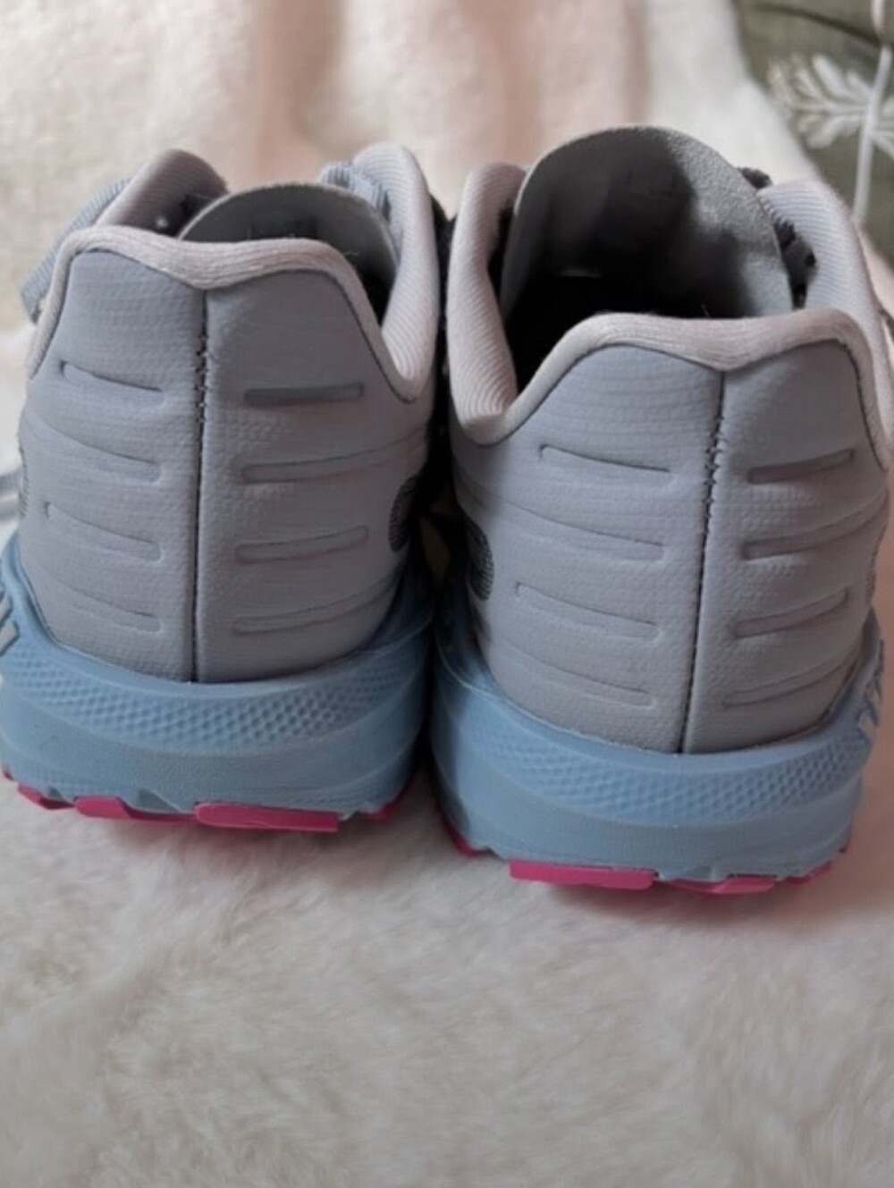 Brooks Women's Launch GTS 9 Running Shoe Gray Pink Blue Mesh - Picture 10 of 15